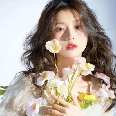 苏家的小保姆成了香饽饽